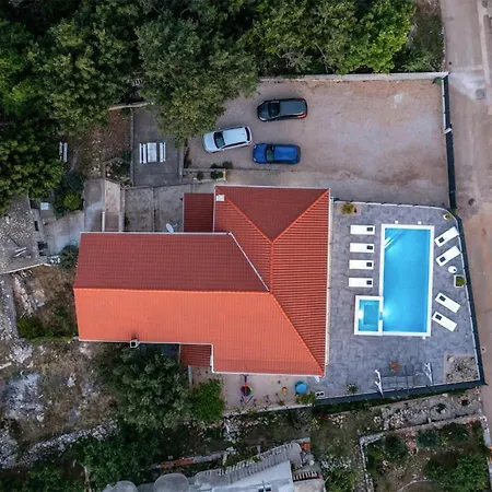Awesome Home In Sucuraj