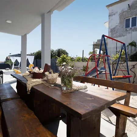 Holiday home In With Wifi *